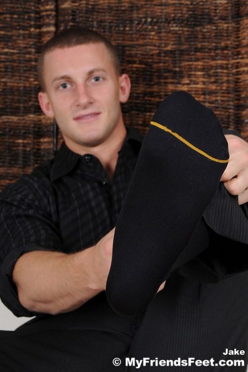 Young Muscular Stud Jake H Shows Off His 10-Sized Amazing Feet | Male ...