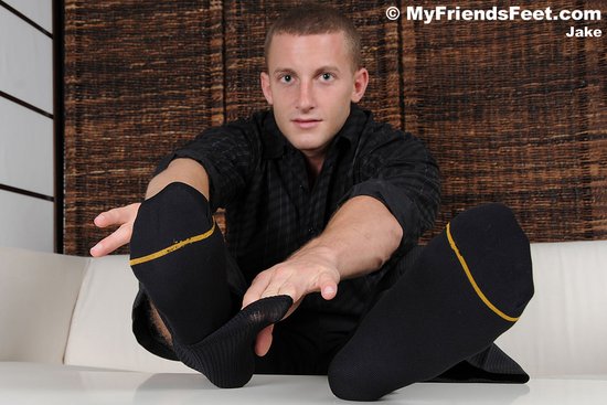 Young Muscular Stud Jake H Shows Off His 10-Sized Amazing Feet | Male ...